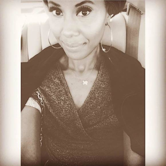 Meet your Posher, Amina - Picture 1 of 1